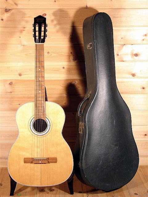 YAMAHA Dynamic Guitar No20   '